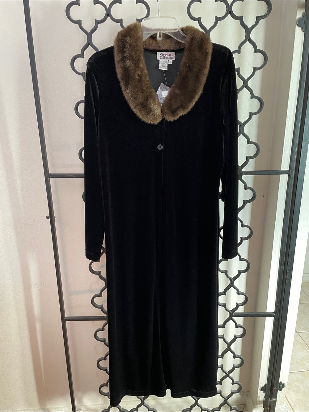 Vintage Black Velvet Long Opera Coat with Brown Fur Detachable Collar